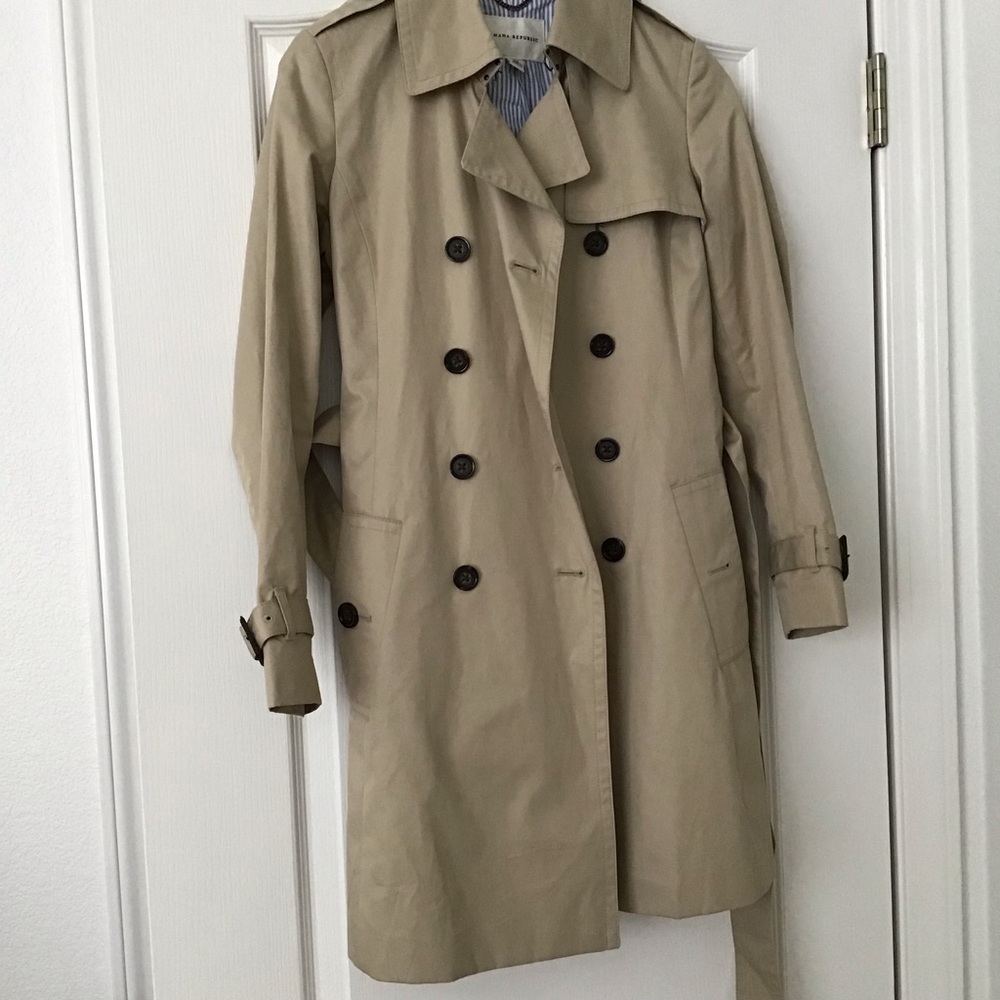 Banana Republic Tan Trench Coat